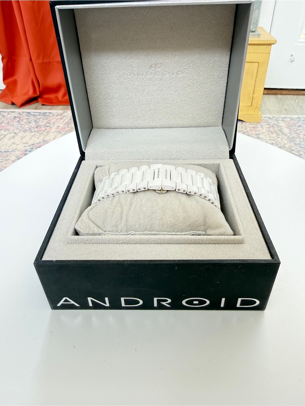 Men’s White Android Smart Watch Band NWT